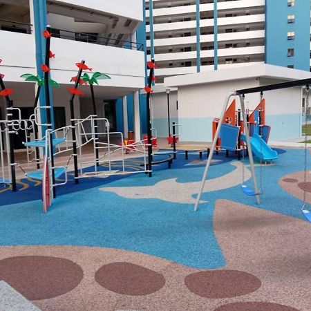 Pantai Puteri Melaka - Seaview 2 Bedroom Tanjung Kling Eksteriør billede